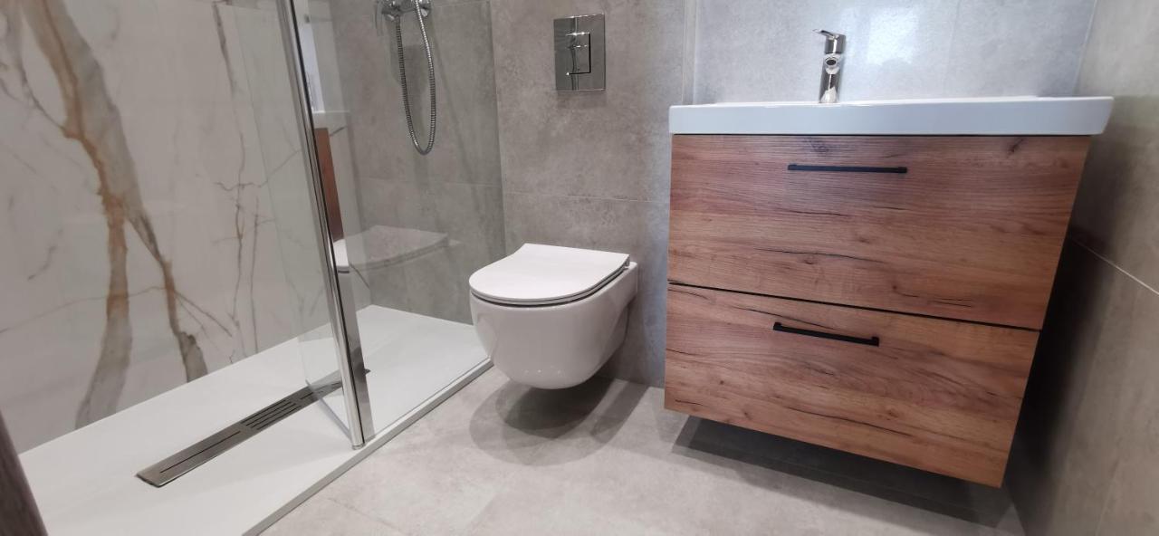 Wow Flou Przystan Letnica Apartamenty 700M Plaza Гданск Екстериор снимка