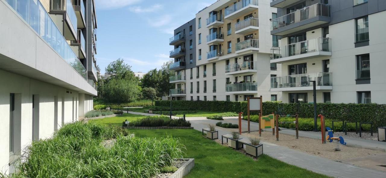 Wow Flou Przystan Letnica Apartamenty 700M Plaza Гданск Екстериор снимка